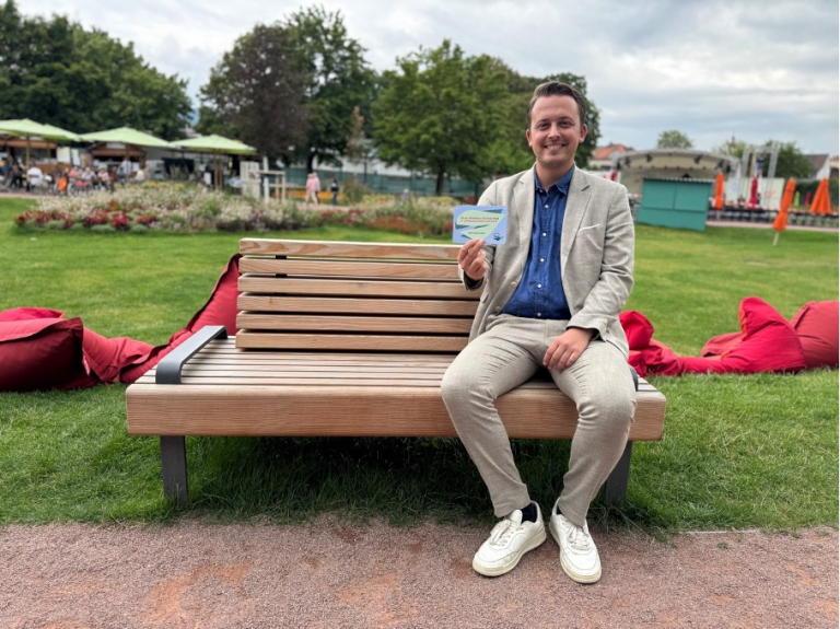 MdL Julian Preidl übernimmt erste Patenschaft auf der Landesgartenschau