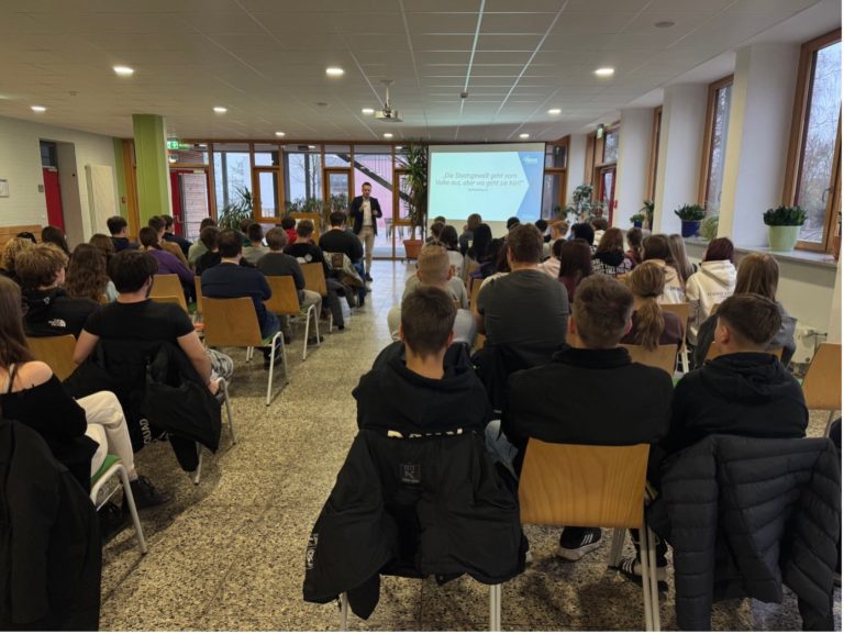 Bereit für Ganztag: Preidl präsentiert mehr als 12 Millionen Euro für Bildung im Landkreis Cham